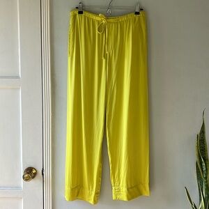 NWOT•Zara•Satin Effects electric yellow flowy pants•Sz XS